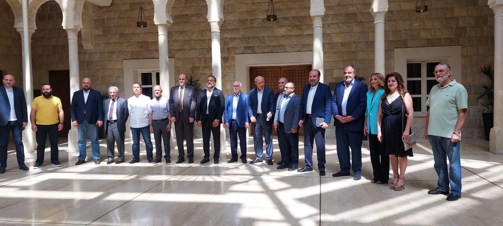 زغيب في إفتتاح اللقاء الأول لنواب زحلة بالقصر البلدي  المواطن لم تعد تهمه المحاور إنما يريد الإنماء... والكهرباء في الاولوية 