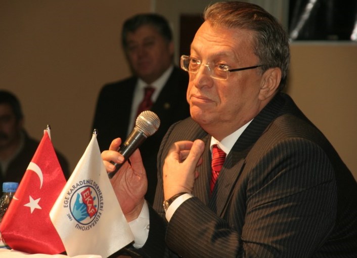 وفاة رئيس الوزراء التركي الأسبق مسعود يلماظ