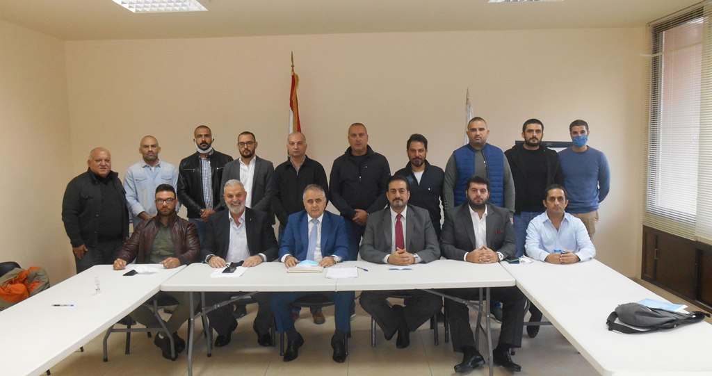 لجنة ادارية لاتحاد الفنون القتالية المختلطة