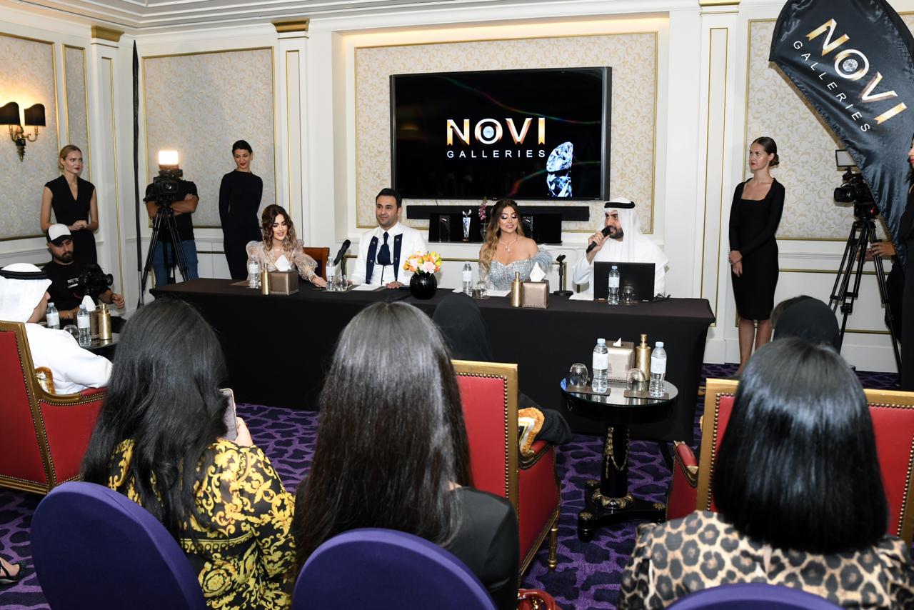 مجوهرات سـارفيه وتحـف نوفي￼￼￼ تضي سـماء دبي