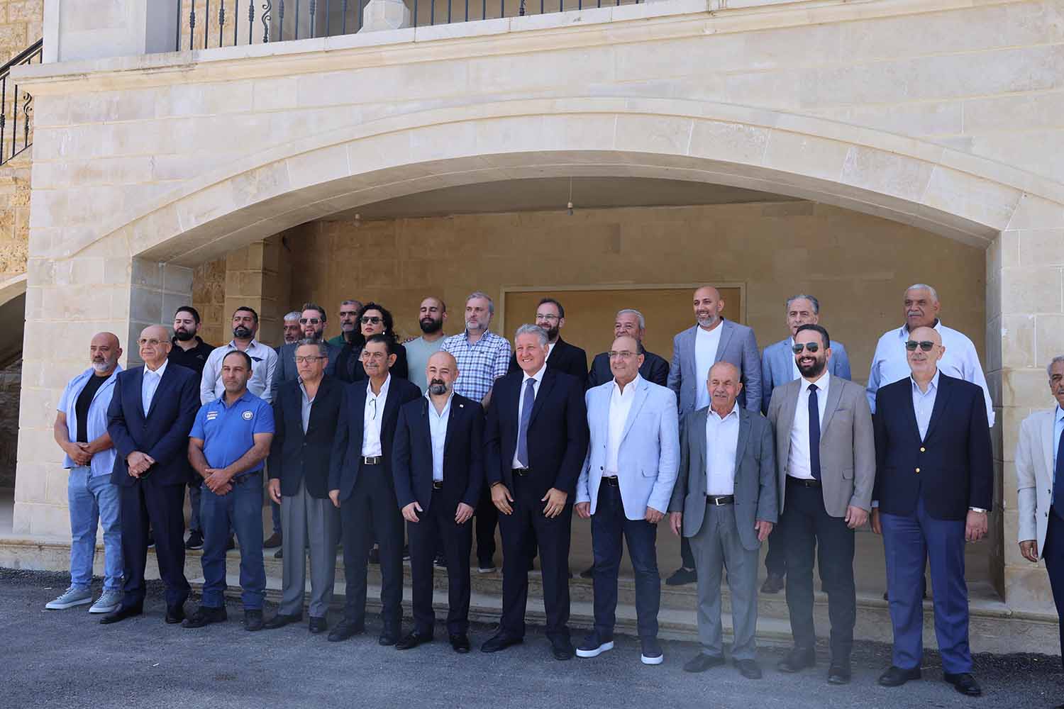 حفل تسلّم وتسليم في الباروك بين أعضاء المجلس البلدي السابق المنتهية ولايتهم وأعضاء المجلس البلدي الجديد