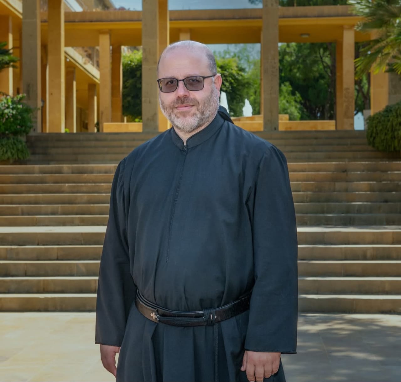 الأب جوزف مكرزل حارس الذاكرة، يقود الأمانة...