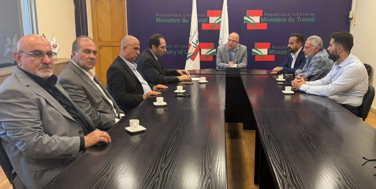 وفد نقابة أصحاب محطات الوقود يزور وزير العمل ويعرض مطالب القطاع