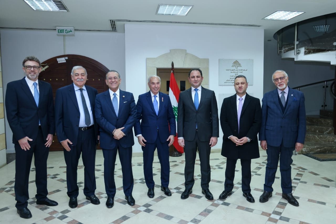 أقام مجلس العمل والاستثمار اللبناني في السعودية حفل عشاء تكريمًا لسفير لبنان الجديد في المملكة العربية السعودية الأستاذ علي قرانوح وذلك في قاعة الأرز في سفارة لبنان في الرياض.  حضر الحفل حوالى 200 من رجال وسيدات الأعمال اللبنانيين في المملكة، إضافة إلى عضو مجلس الأعمال السعودي - اللبناني وليد المرشد ورجل الأعمال السعودي سعد الرصيص. ومن بين الّذين شاركوا في الحفل الوزيرة السابقة د. منال عبد الصمد والوزير السابق فادي جريصاتي والنائب وضاح الصادق وسفير لبنان الجديد في غانا فؤاد خزاقة والمطرب اللبناني وليد توفيق