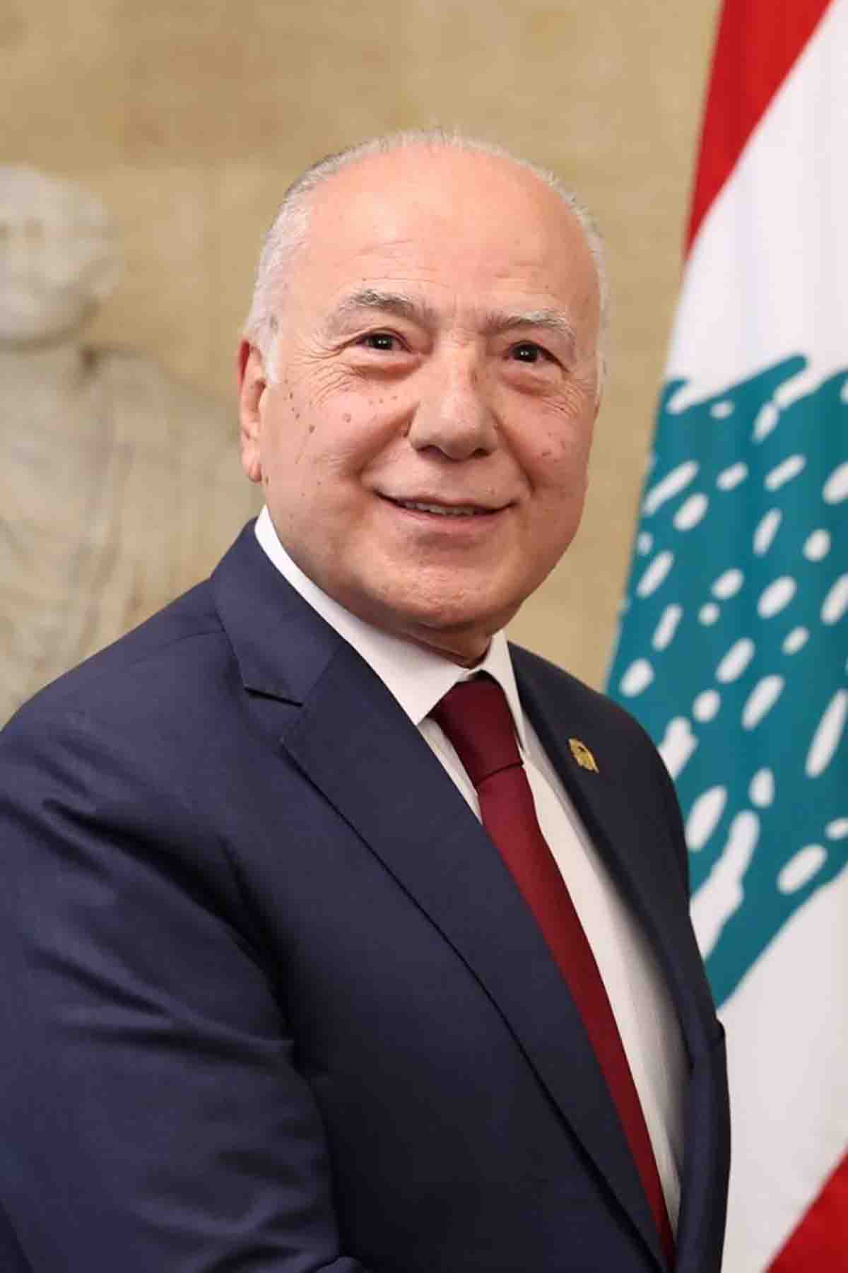 دبوسي يهنئ بالأضحى: لشراكة وطنية تساهم في ترسيخ الوحدة وتجاوز آثار الحرب والنهوض بلبنان..
