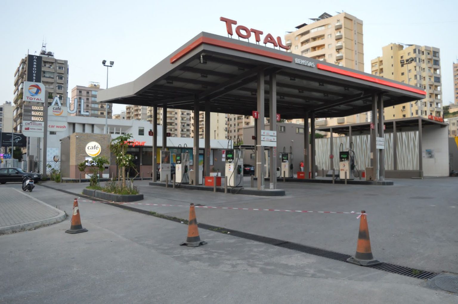 دعوى قضائية ضد إدارة توتال في لبنان وحجز ممتلكات