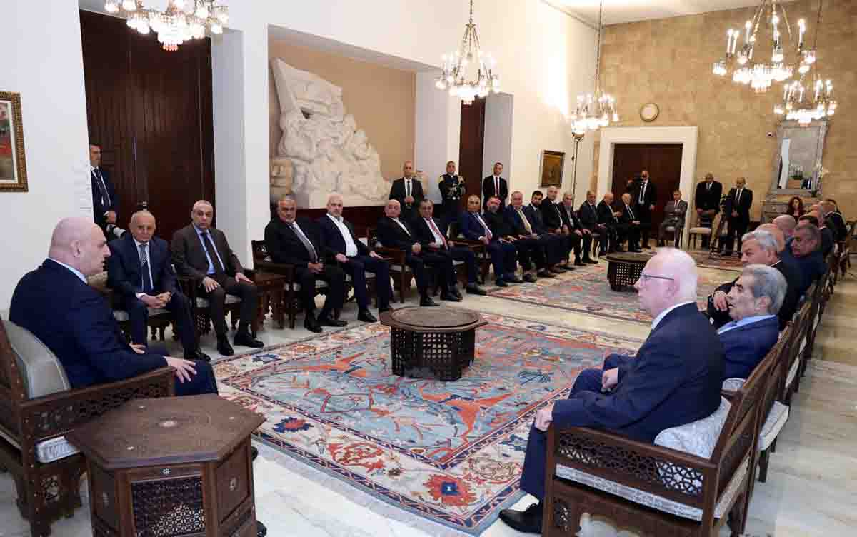 إبراهيم الترشيشي بعد لقاء النقابات الزراعية مع رئيس الجمهورية:24 نيسان 2021 شكّل “يوماً أسود” في تاريخ لبنان مع إقفال الحدود العربية، ولا سيما السعودية، أمام الصادرات اللبنانية.