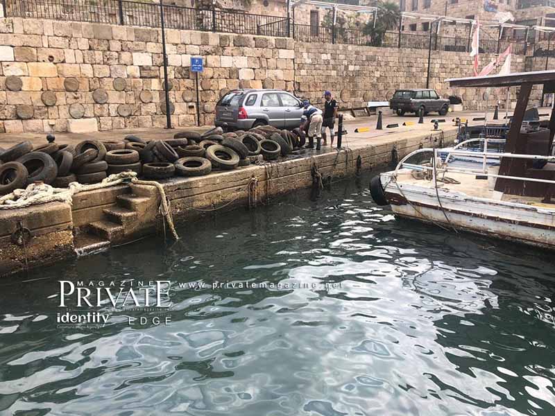 نشاط توعي بيئي في جبيل وتنظيف قاع البحر