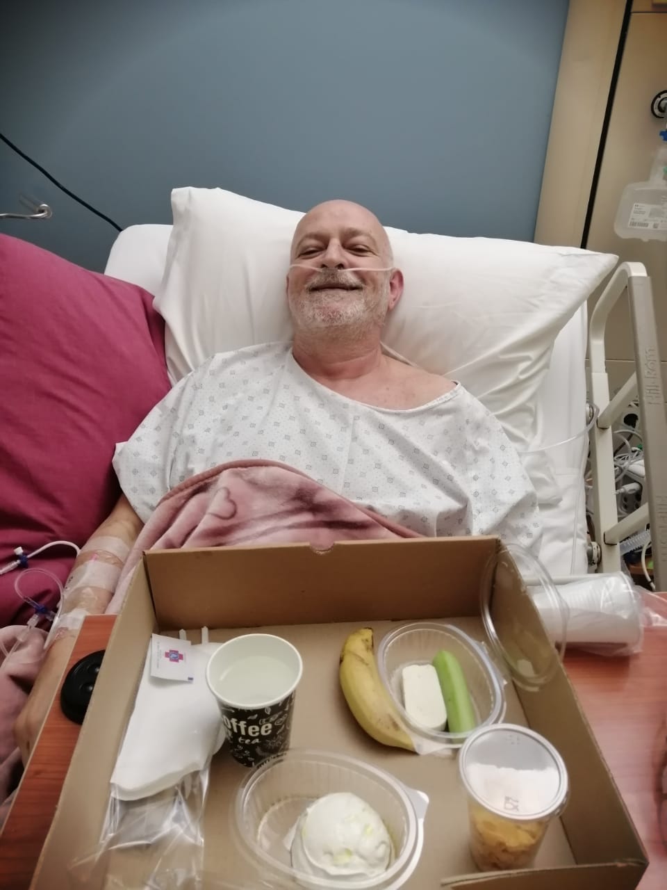 بعد معلومات عن تدهور حالته الصحية.. صورة لغسان سركيس من داخل المستشفى