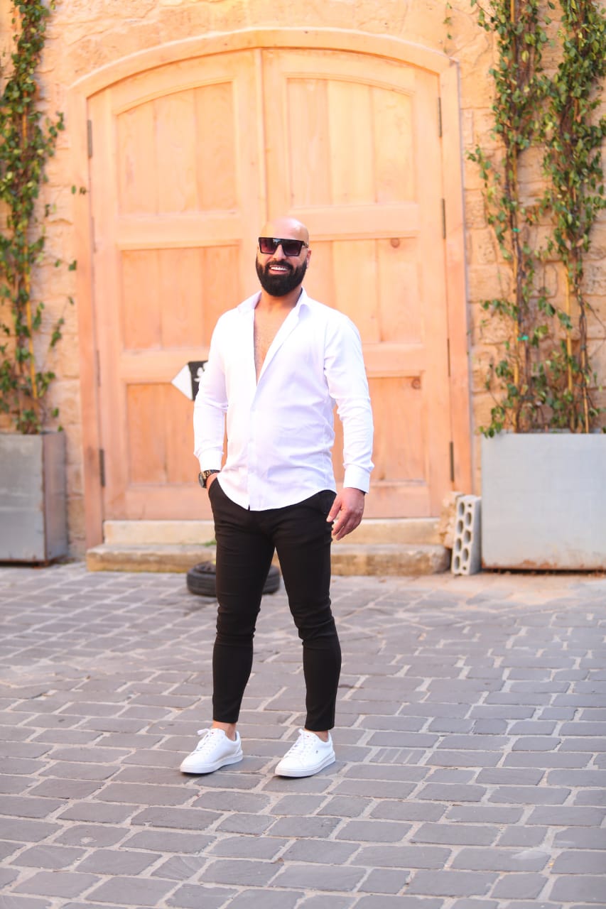 ملك جمال آسيا للعام 2023 روميو  اسحاق انتظروني قريبا في الكثير من النشاطات الإنسانية والعملية.