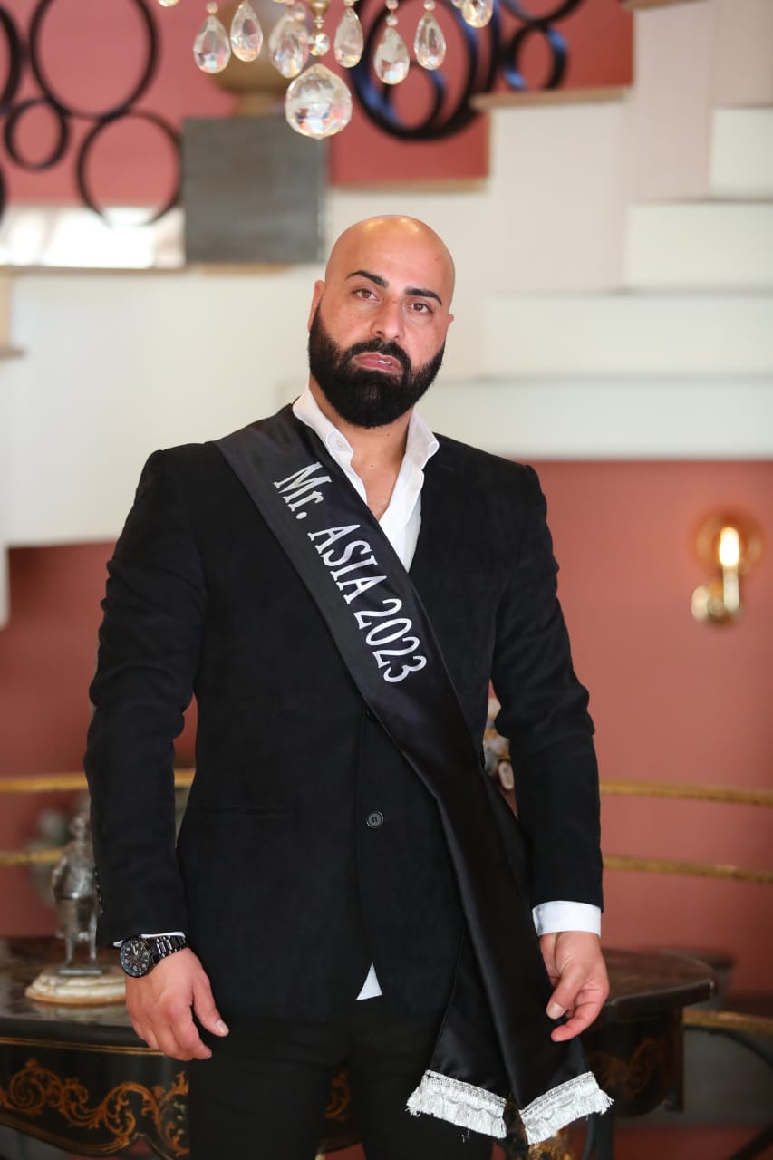 ملك جمال آسيا للعام 2023 روميو  اسحاق انتظروني قريبا في الكثير من النشاطات الإنسانية والعملية.