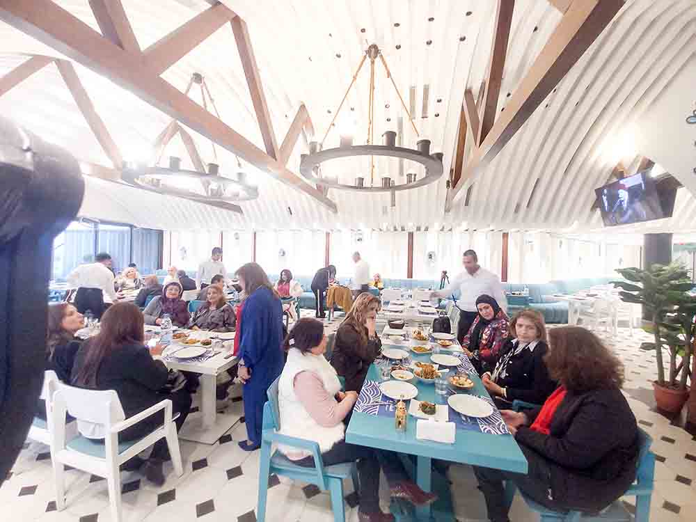 بمناسبة عيد الأم إفطار رمضاني تحت عنوان "رمضان أحلى مع الأمهات ".