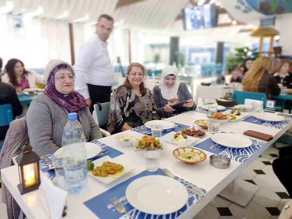 بمناسبة عيد الأم إفطار رمضاني تحت عنوان "رمضان أحلى مع الأمهات ".