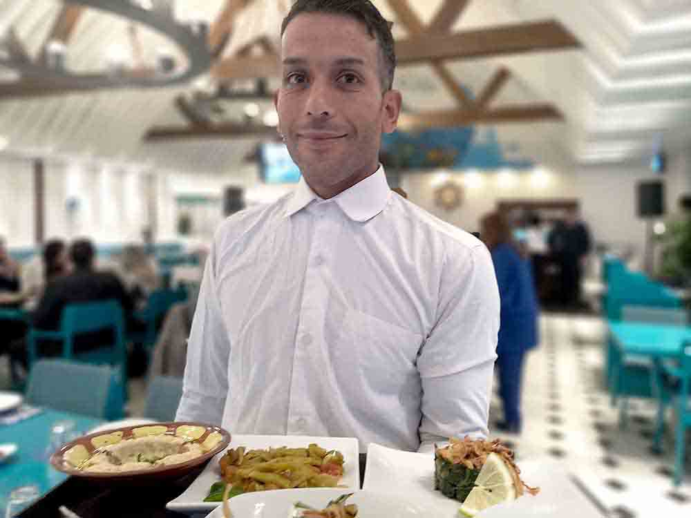 بمناسبة عيد الأم إفطار رمضاني تحت عنوان "رمضان أحلى مع الأمهات ".