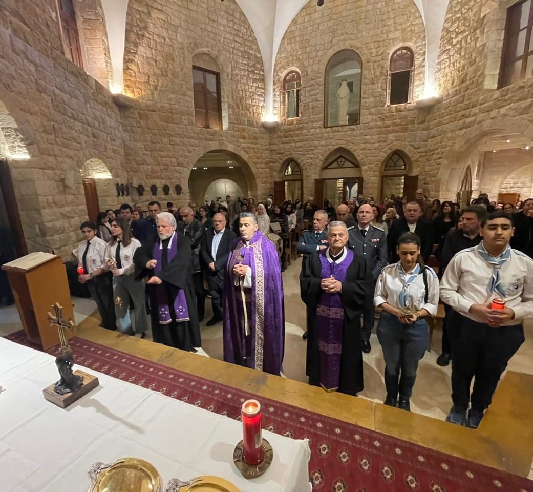 قداس لجمعية "جاد" و"عائلة أبونا يعقوب" على نية شهداء الجيش والقوى الأمنية