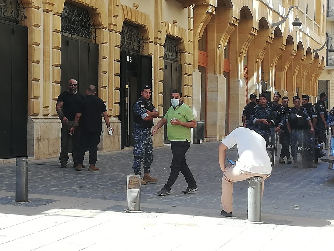 تحرك المودعين أمس أثبت إمكانية تحقيق المستحيل.. سلطة المصارف ستسقط حتماً