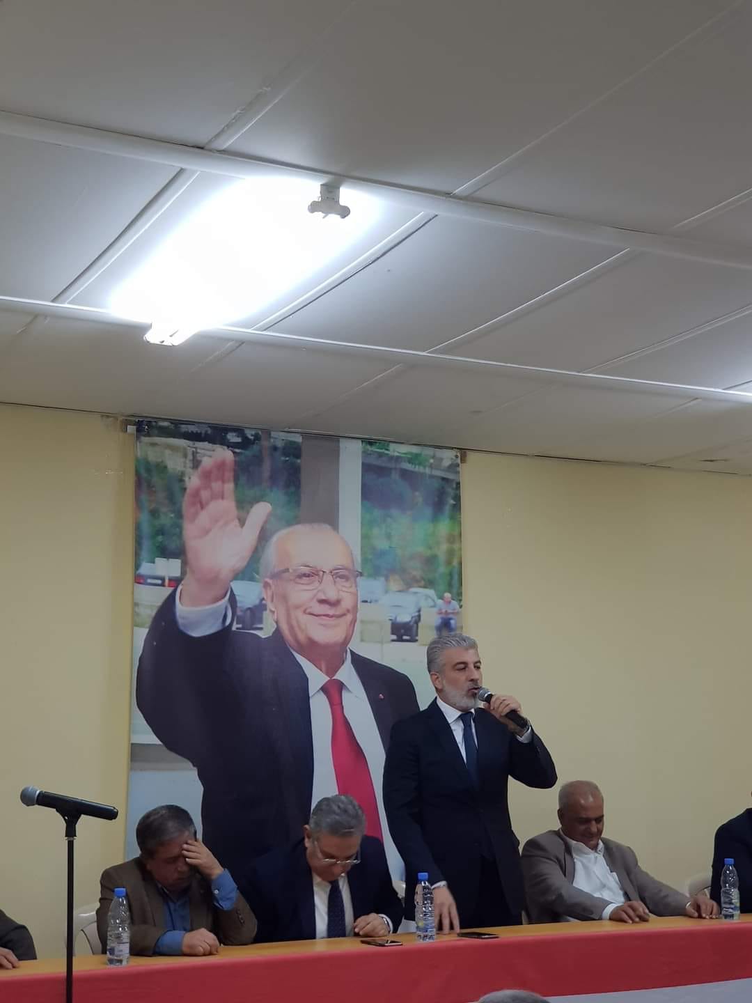 بلدية دير دوريت تكرم نقيب شعراء الزجل جورج أبو أنطون