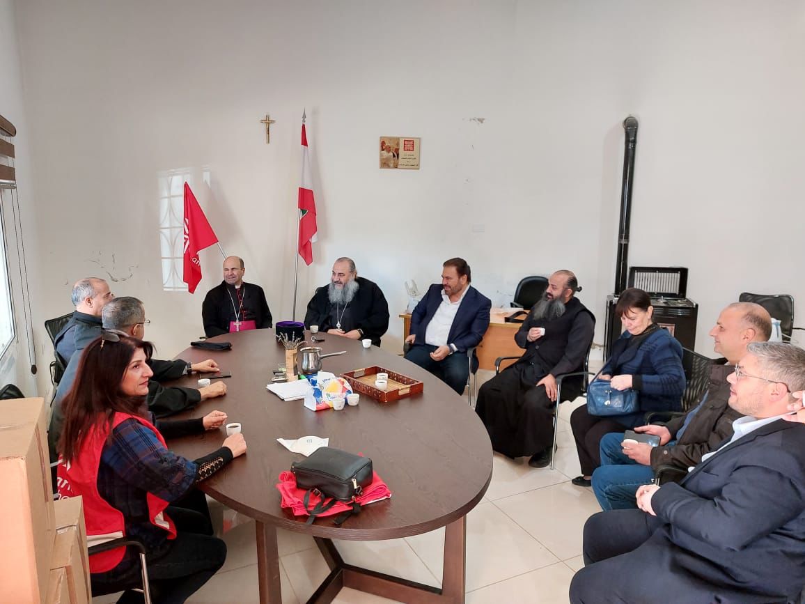 زيارة إنسانيّةً إلى عدد من المرضى 