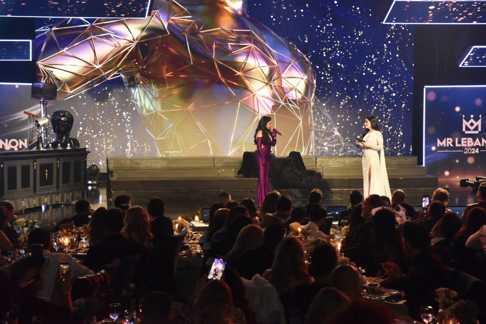 تتويج ماريو الحاج ملكاً على عرش الجمال اللبناني..