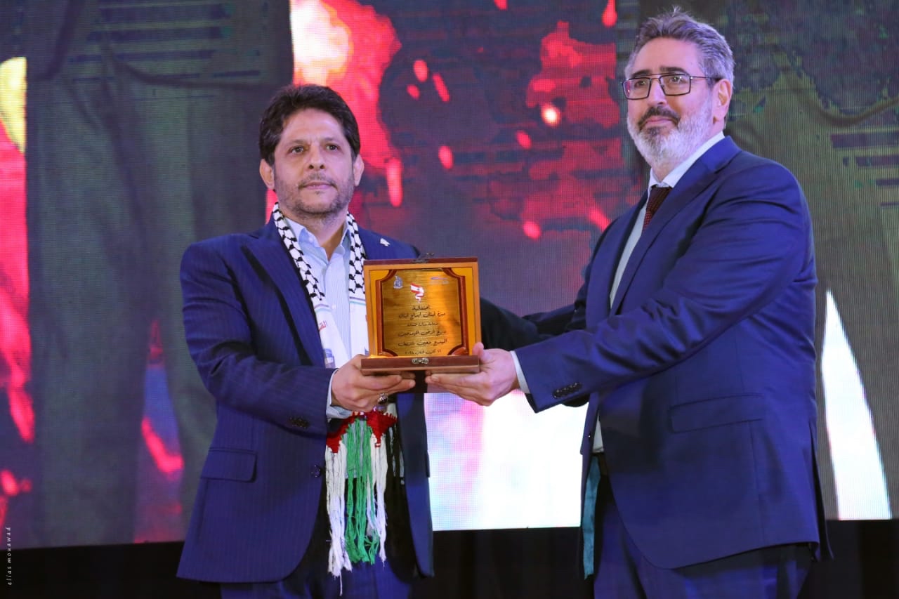 تكريم مبدعين من لبنان