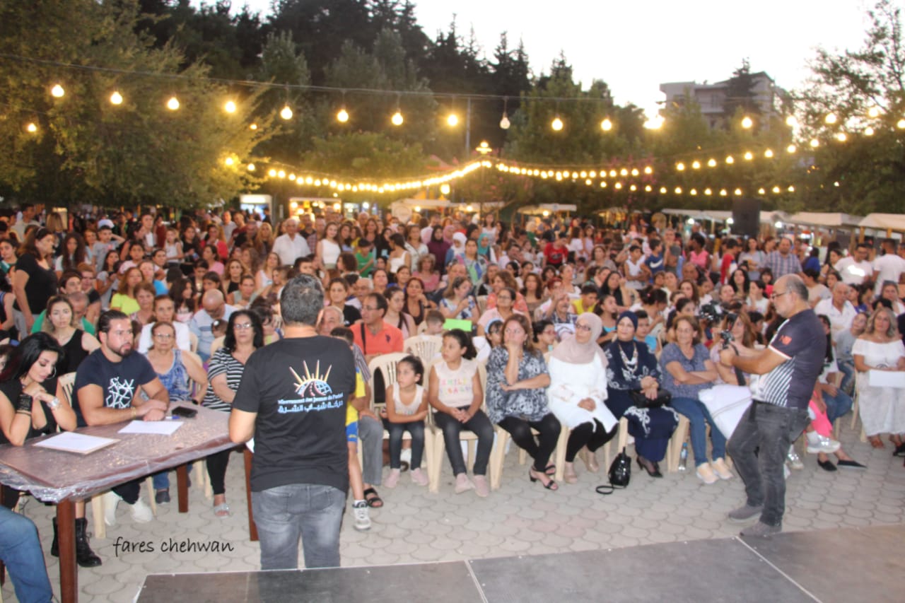 سهرة للمواهب الفتية تستقطب الاف المتفرجين في حفل نظمته حركة شباب الشرق