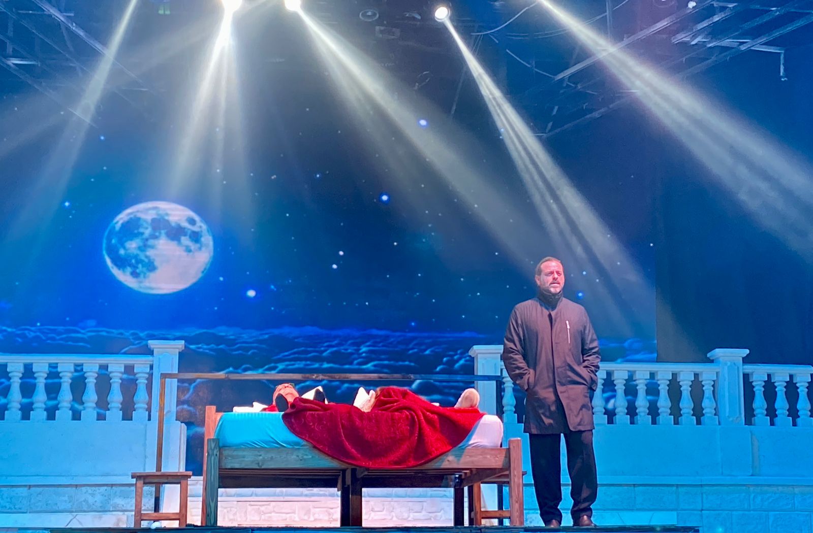 فريد وماهر الصباغ في إبداع جديد "مش بس عالميلاد" وما قصة يوسف الخال وكارين رميا؟