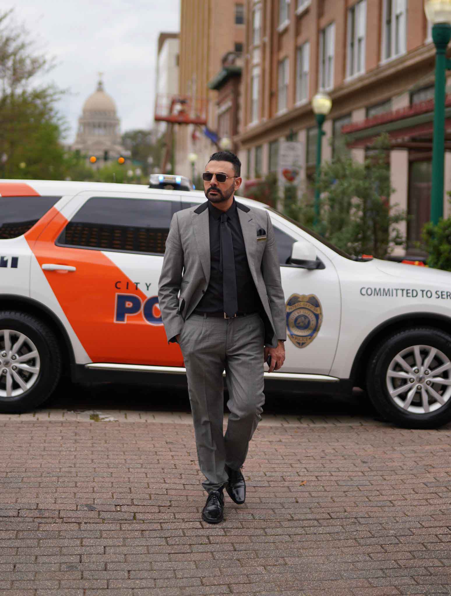 محمد كريم يقدّم هذا الفيلم العالمي مع النجم بروس ويليس وإليكم التفاصيل