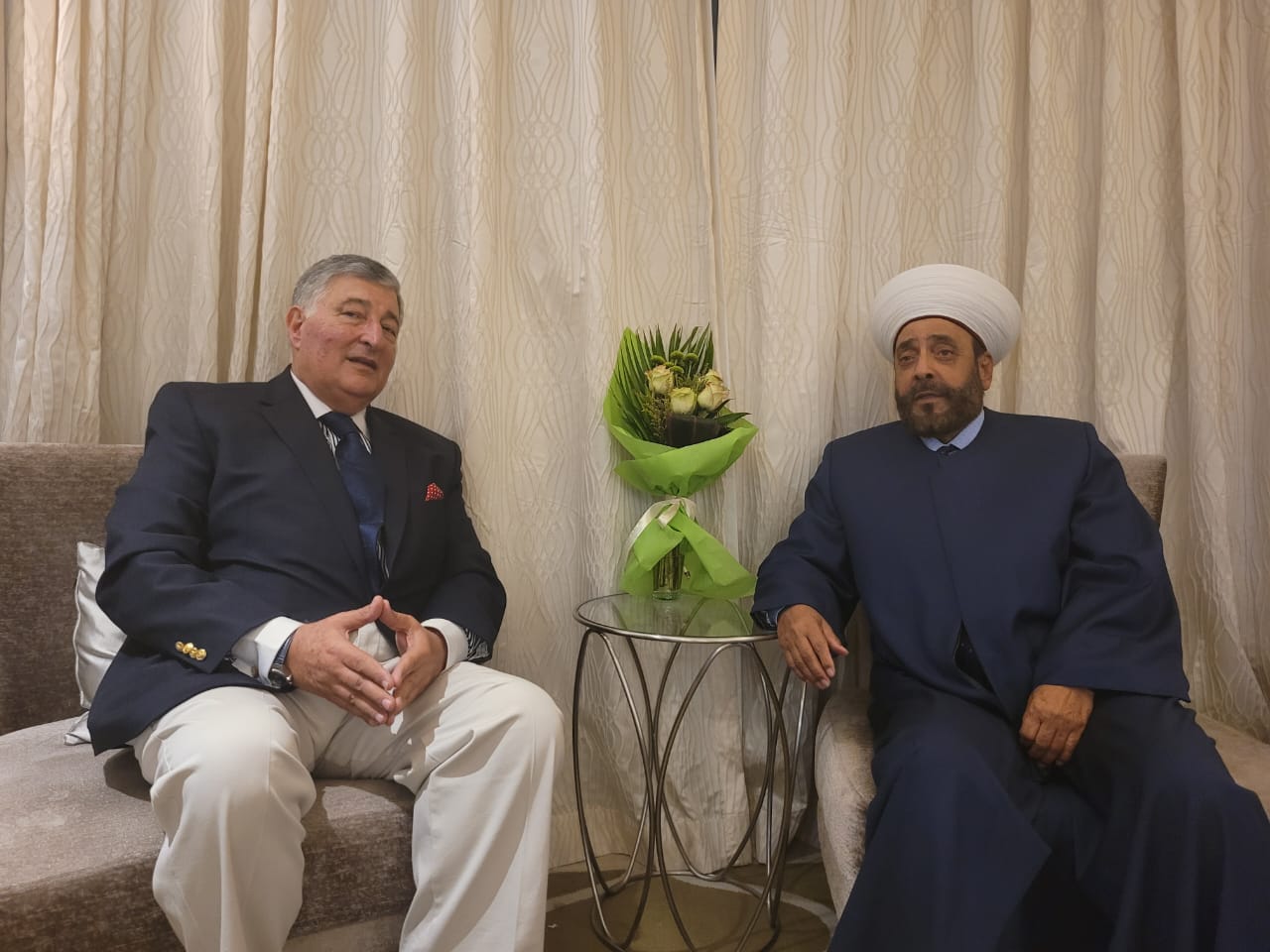 القاضي الشيخ خلدون عريمط استقبل القنصل سالم بيضون في دبي