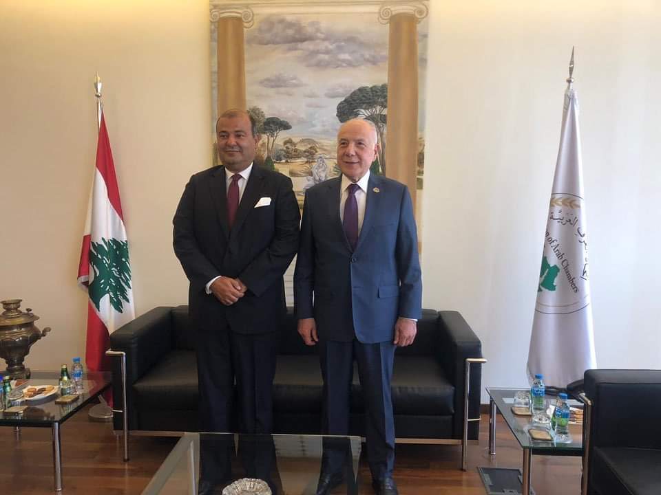 أمين عام إتحاد الغرف العربية خالد حنفي يلتقي دبوسي: "يعطينا المثال النموذجي في كيفية الاهتمام بالانسان والمجتمع والوطن.."