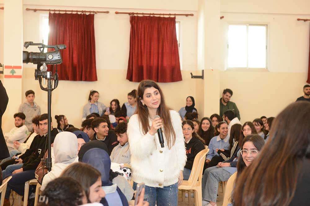  ‎إيناس الجرمقاني وزياد برجي يطلقان مسابقة "IAAF AWARDS" في ثانوية بعقلين الرسمية