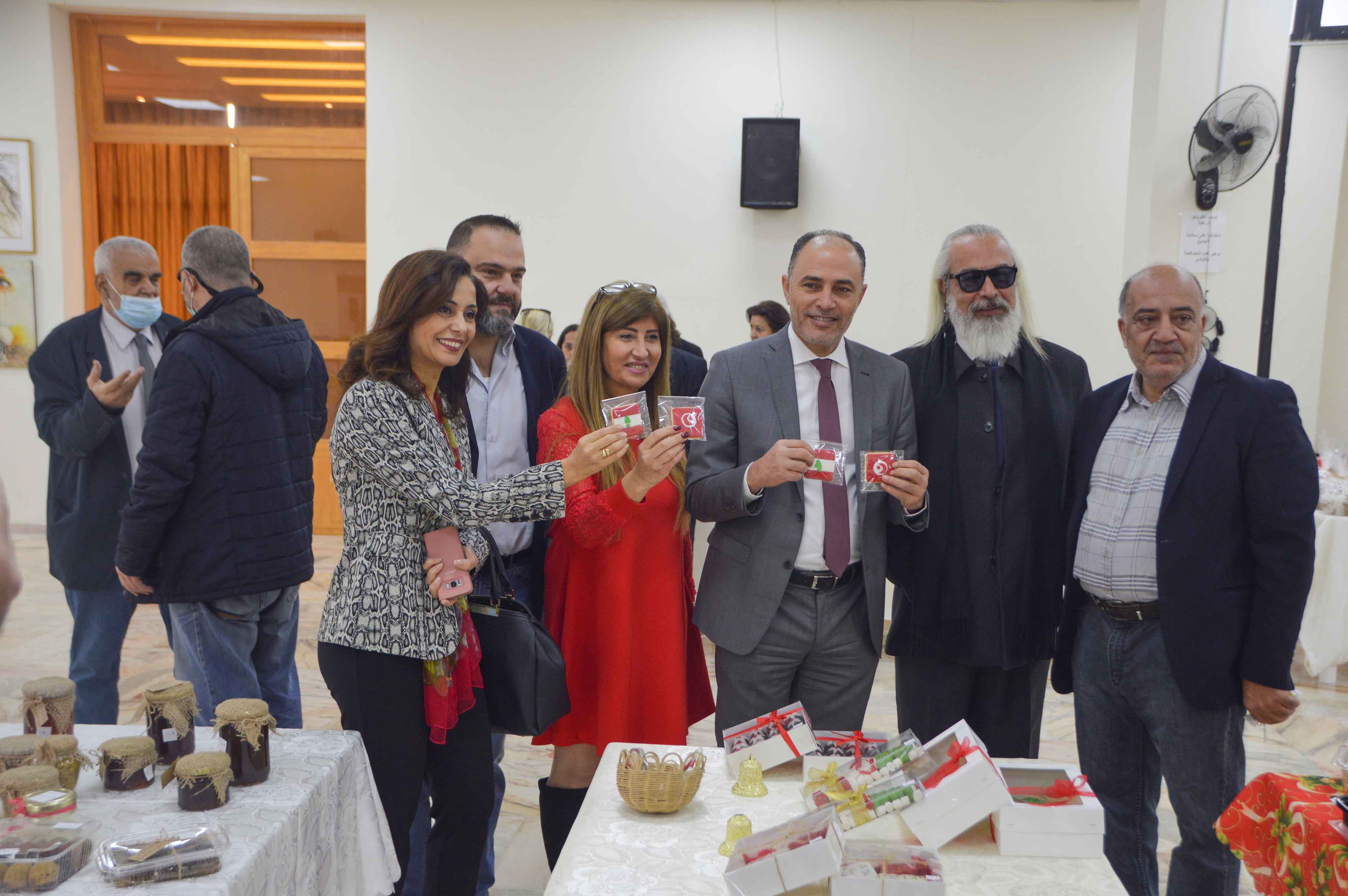 ضمن فعاليات المشروع الخيري: "لبنان بكل الدني" معرض:"النساء الحرفيات نساء قياديات"