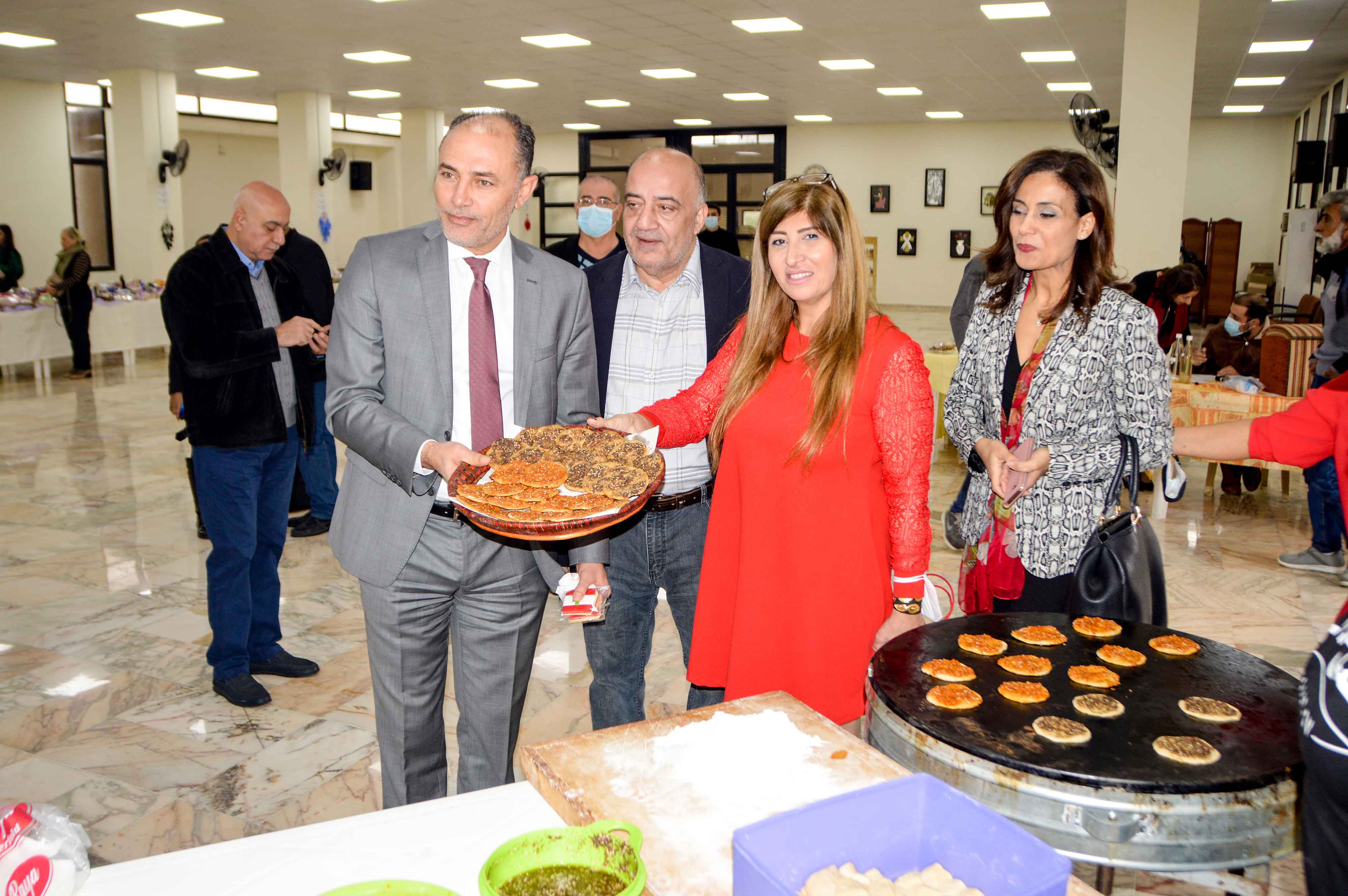 ضمن فعاليات المشروع الخيري: "لبنان بكل الدني" معرض:"النساء الحرفيات نساء قياديات"