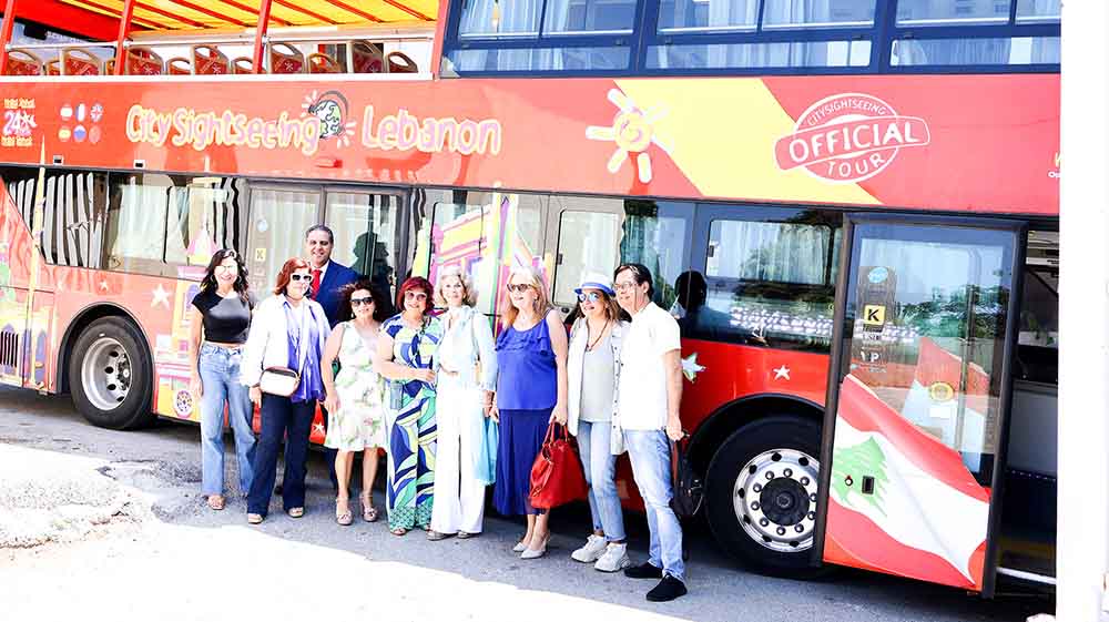 "تانيا قسيس تُطلق 'خلّيني معاك': بين الرومانسية والإبداع البصري"