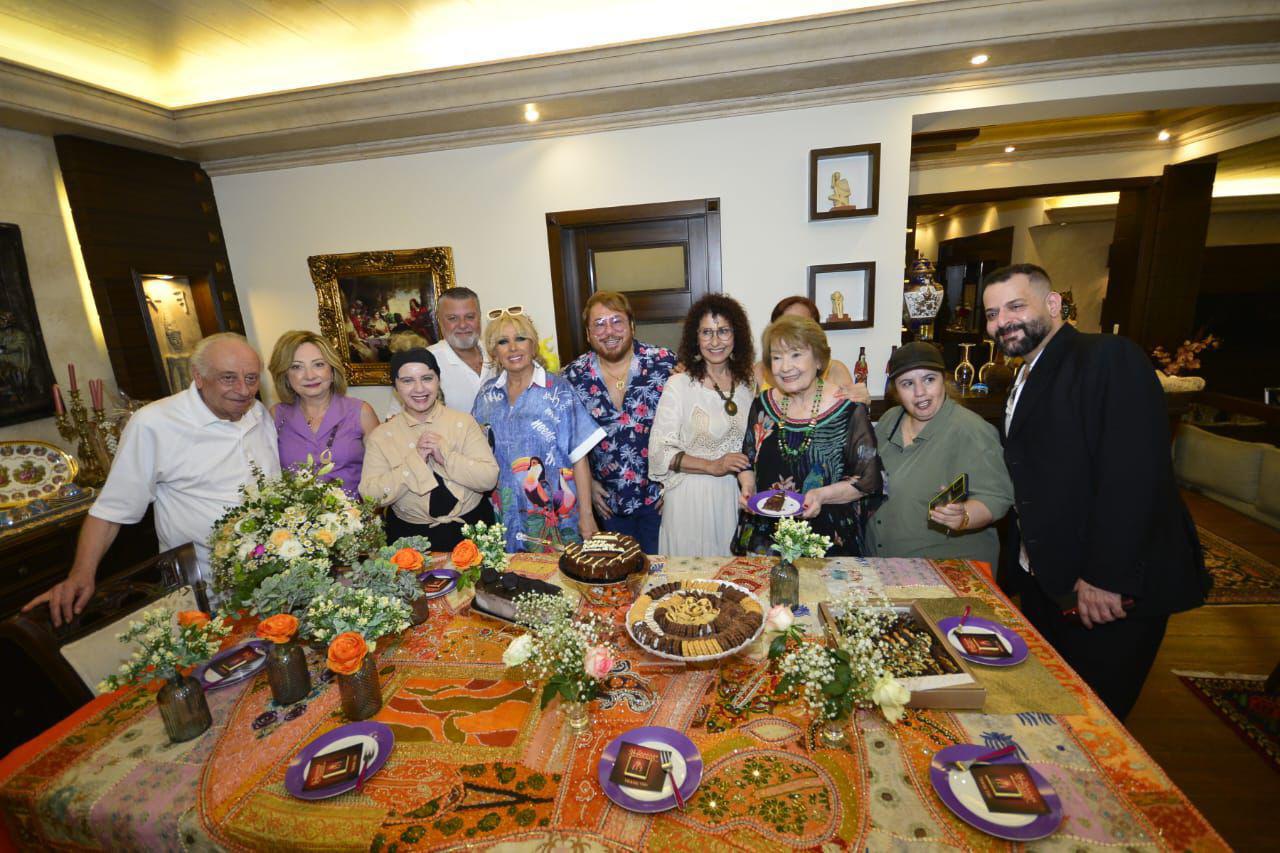 "على مائدة الزمن الجميل... الدكتور هراتش يجمع نجوم الماضي في بكفيا"...