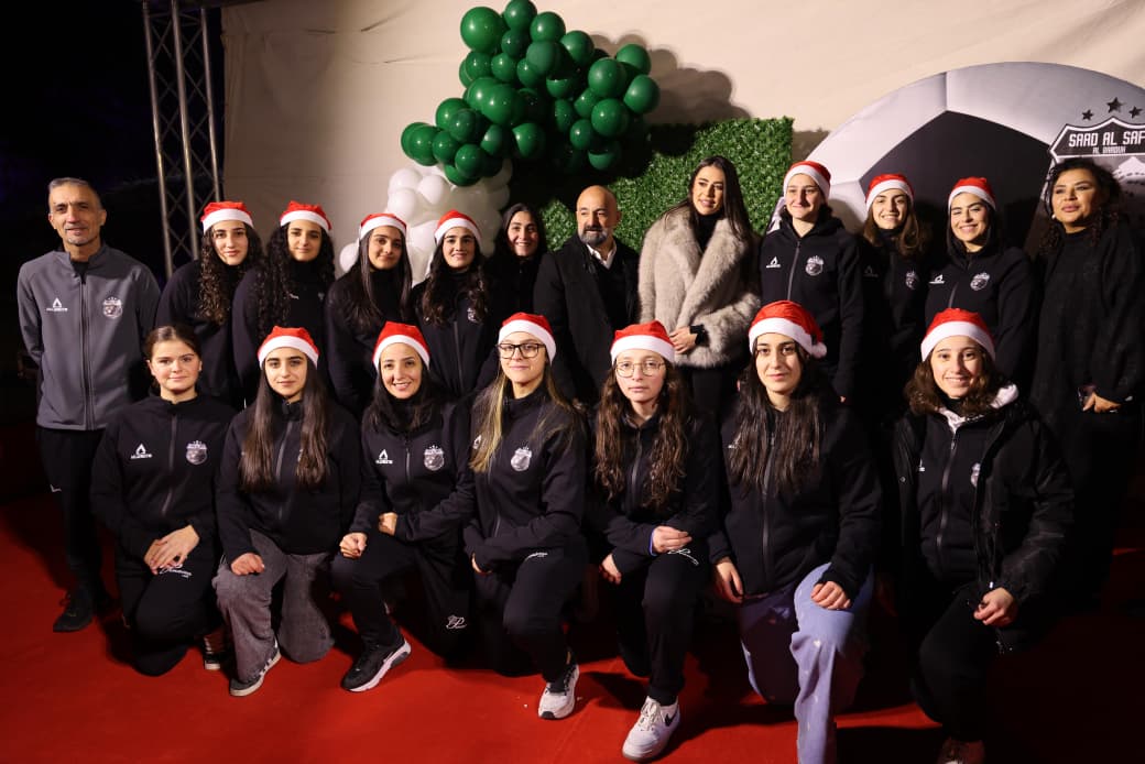 ملكة جمال لبنان بيرلا حرب في زيارة ميلادية إلى الباروك - الفريديس: من عبق الأرز إلى دفء العطاء