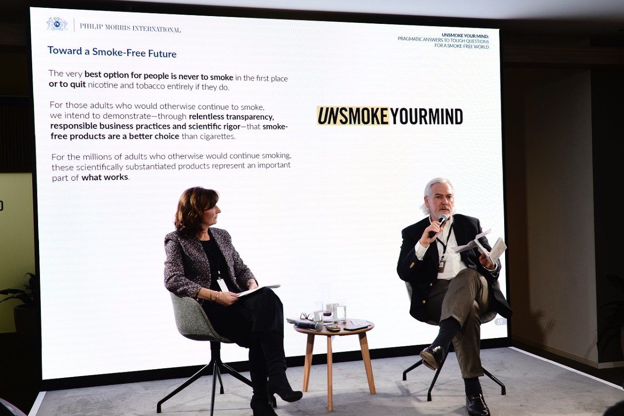 "دافوس ... عقول بلا دخان"