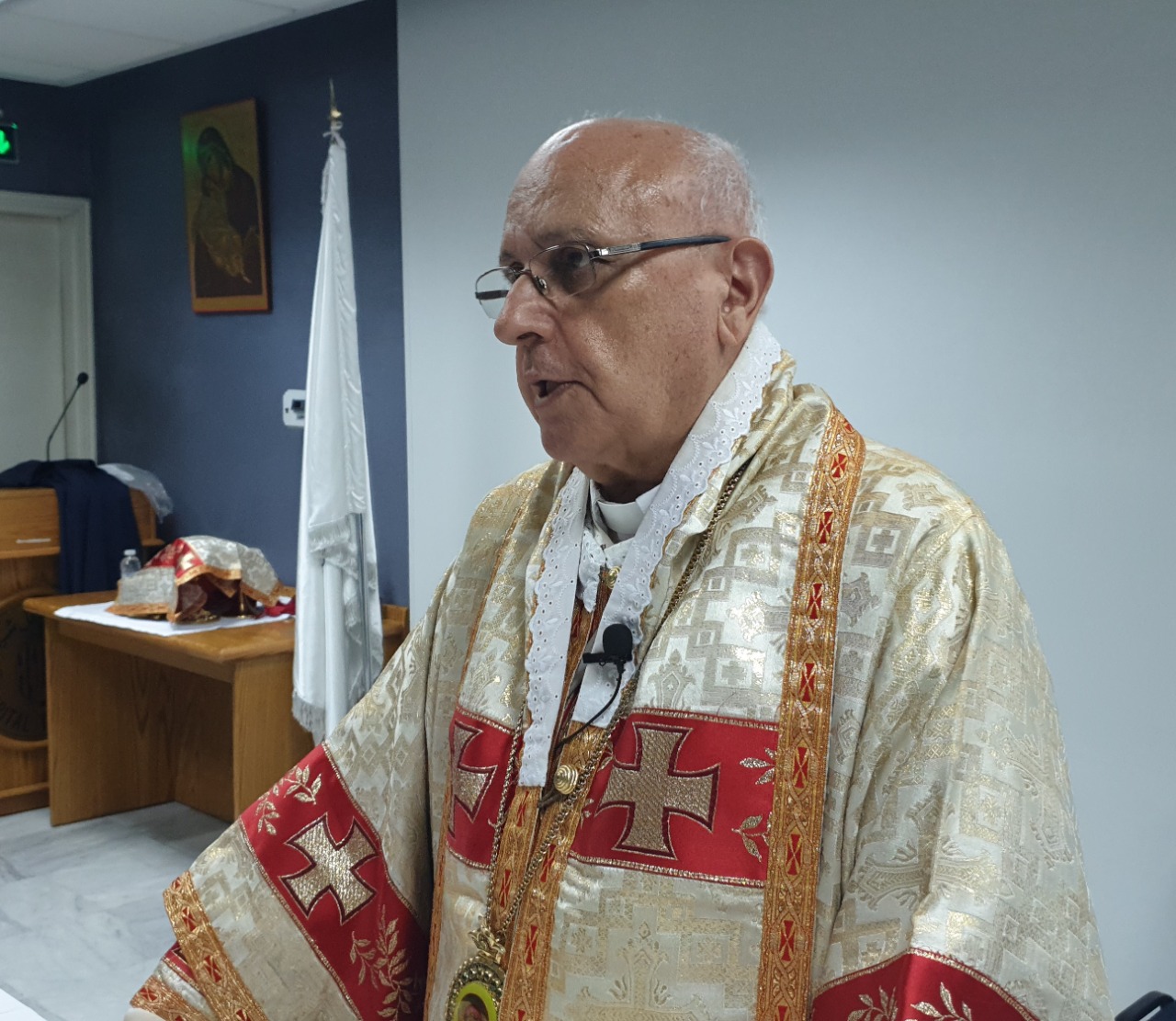 المطران درويش رفع الصلاة على نية الممرضين والممرضات في يومهم العالمي