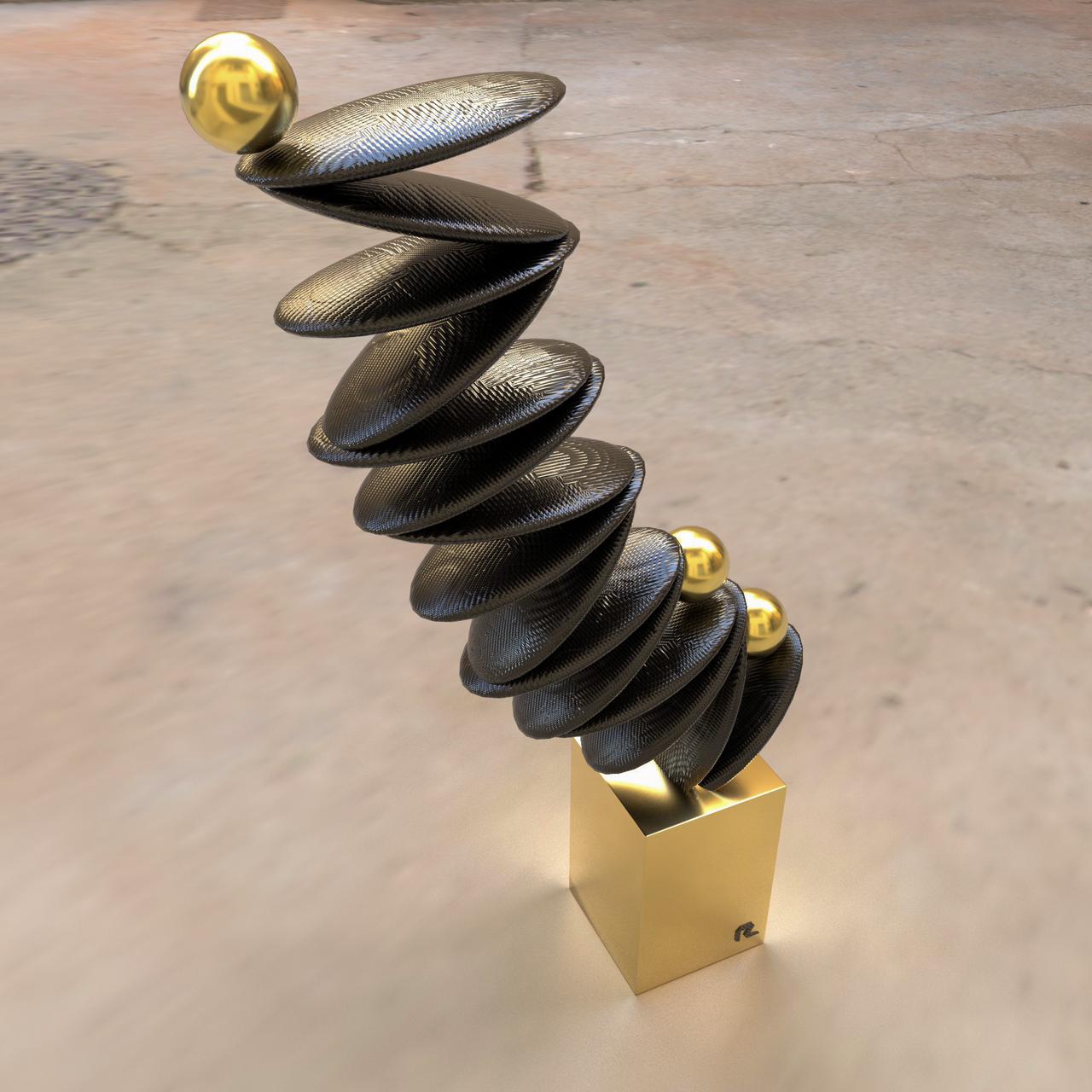 رمزي زهار ينجز منحوتات تحاكي الفن والابداع