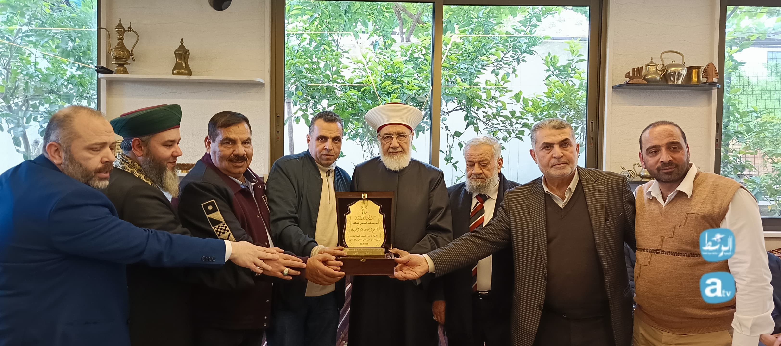 تكريم رئيس جمعية "علّم بالقلم" الفخري القاضي الشيخ أحمد درويش الكردي في دار الحاج عبد الغفور علم الدين