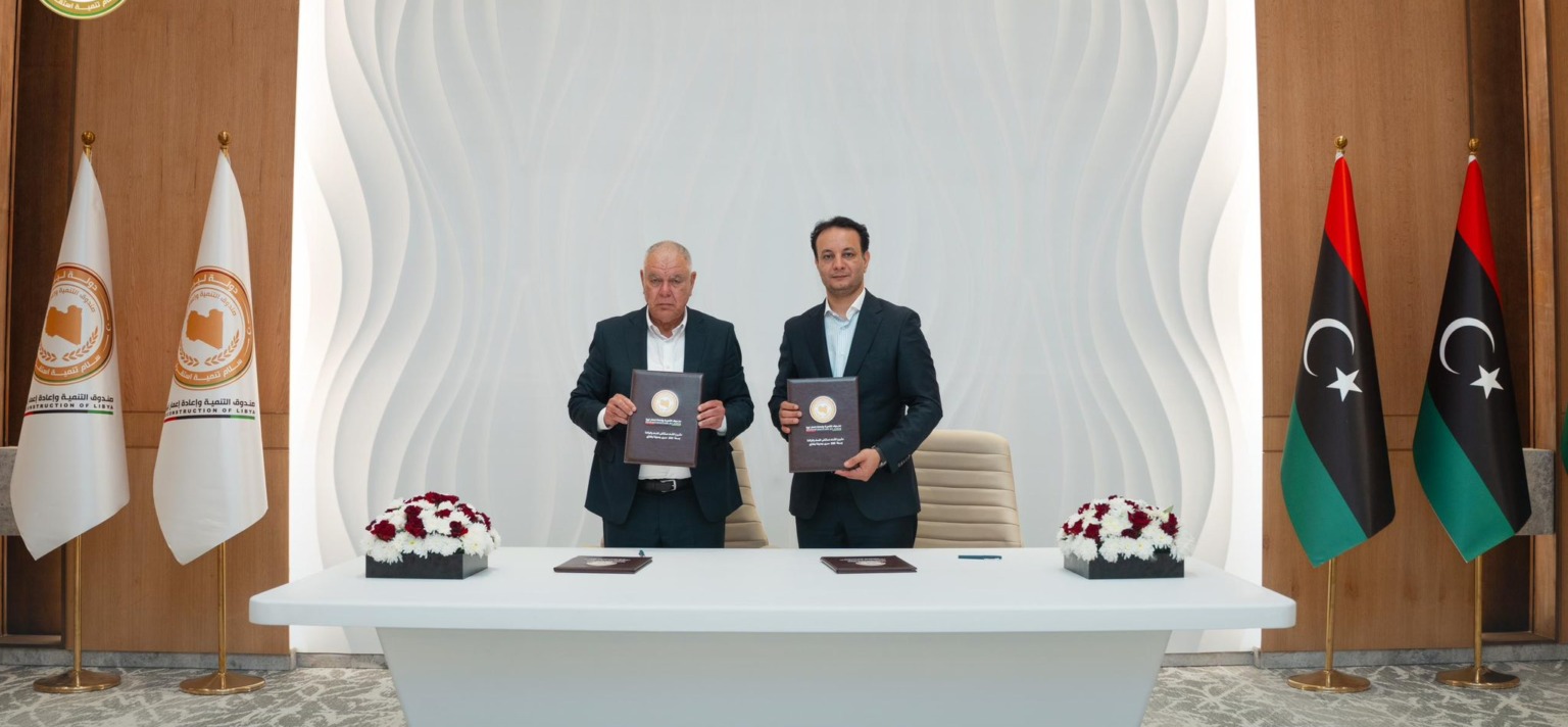 رجل الأعمال التونسي فتحي النيفر يوقع عقود تنفيذ مشاريع حيوية في بنغازي  