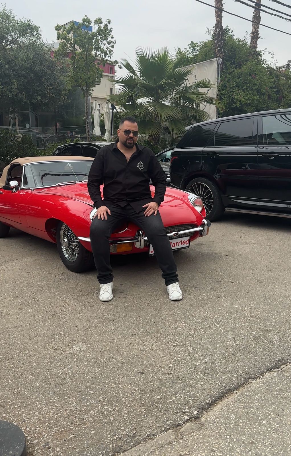 "فادي بدر يضيء الساحة الفنية بكليب "المفتاح"... احتفال بالحب بمشاركة نجوم وإطلالة عالمية"