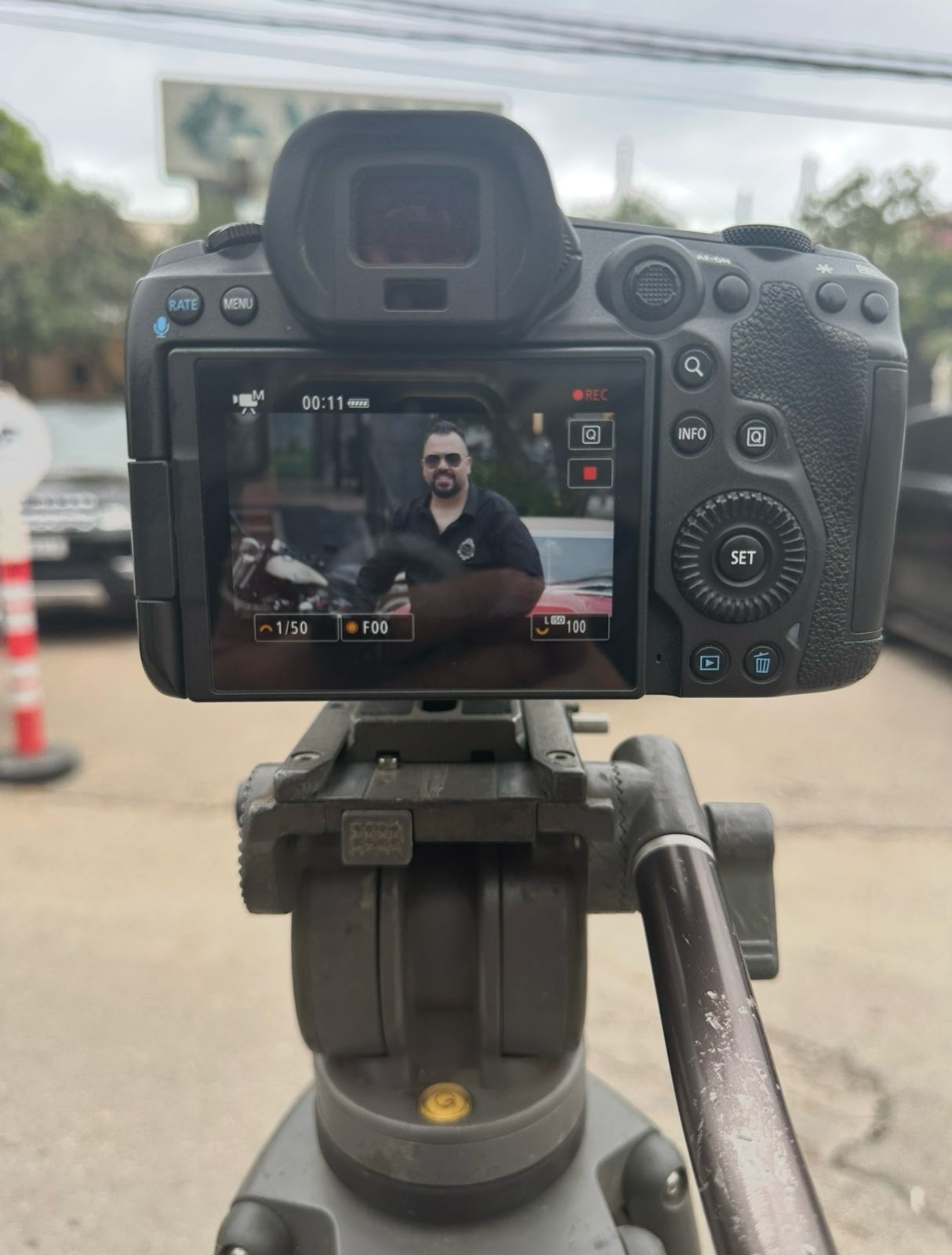 "فادي بدر يضيء الساحة الفنية بكليب "المفتاح"... احتفال بالحب بمشاركة نجوم وإطلالة عالمية"