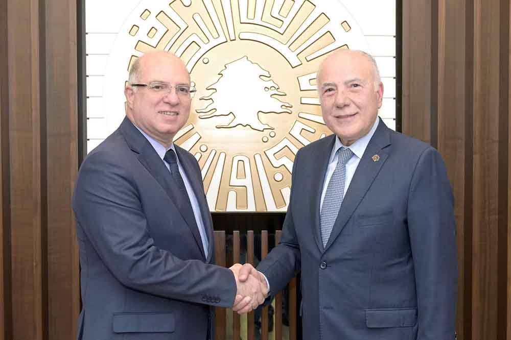 دبوسي يلتقي وزير العمل: الرواتب العادلة والمشاريع الكبرى مفاتيح النهوض بلبنان