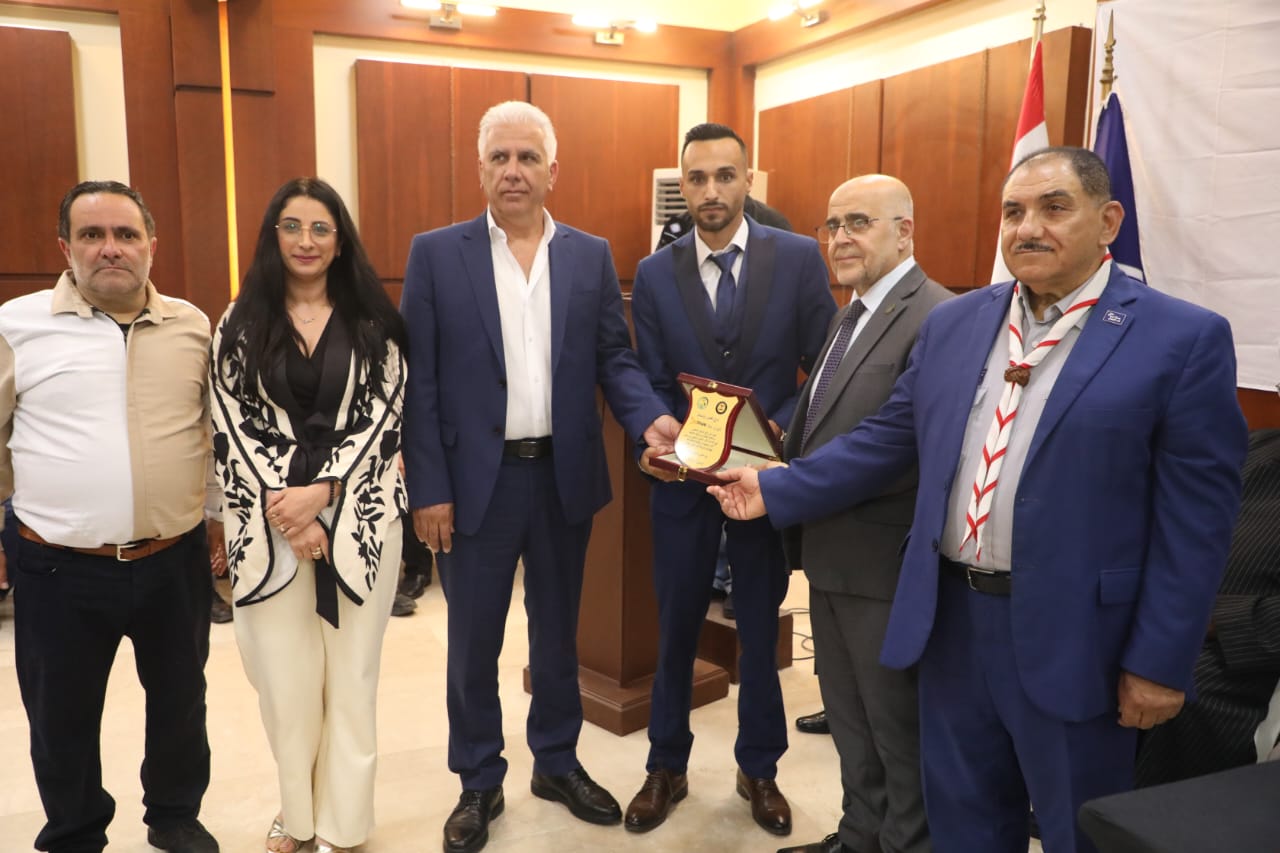 د. بول الحامض يشارك جمعية كشافة الغد وأتحاد الجمعيات في تكريم شخصيات روحية واجتماعية بارزة