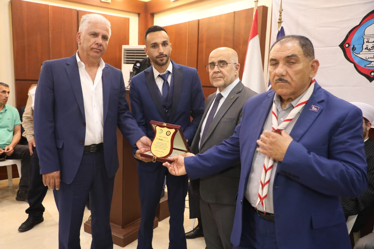 د. بول الحامض يشارك جمعية كشافة الغد وأتحاد الجمعيات في تكريم شخصيات روحية واجتماعية بارزة