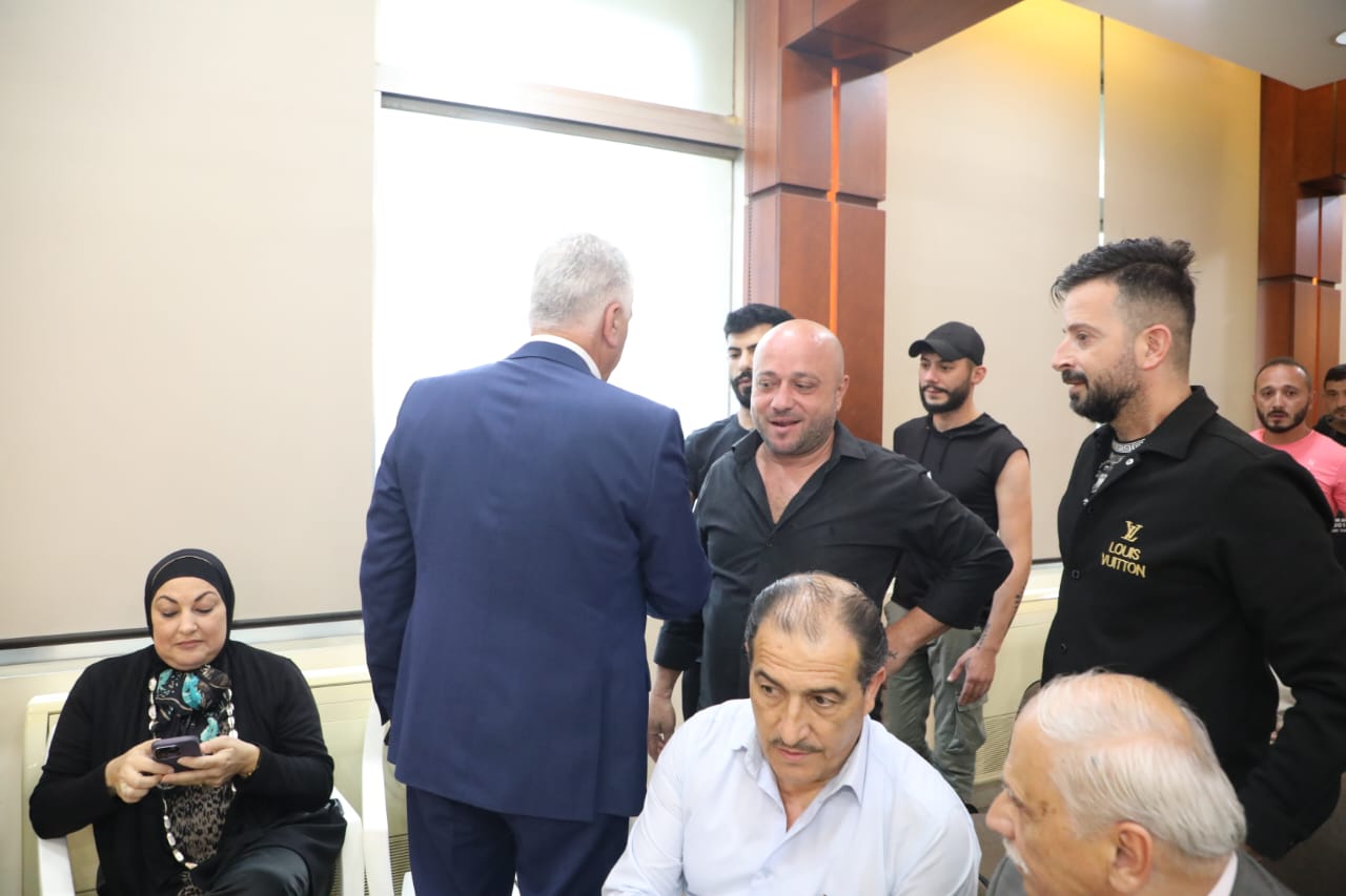 د. بول الحامض يشارك جمعية كشافة الغد وأتحاد الجمعيات في تكريم شخصيات روحية واجتماعية بارزة