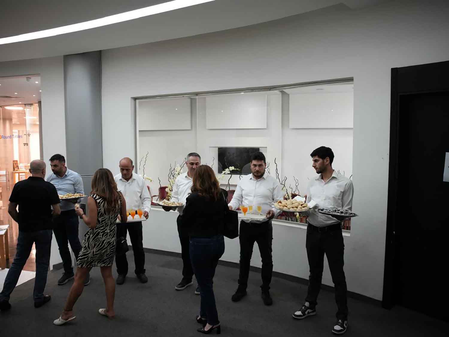 توقيع كتاب "ضعفي عاقبني" للكاتبة رين بستاني في مدرسة سيدة اللويزة: احتفاء بالأدب والوجدان