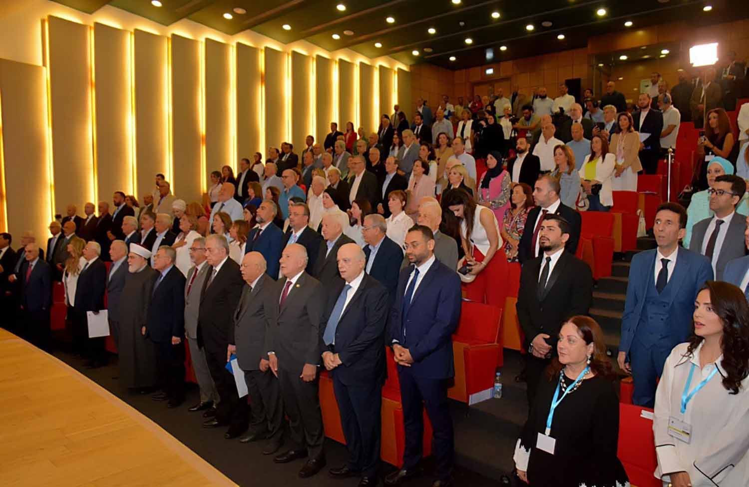 دبوسي في مؤتمر "نعم قادرون":   طرابلس الكبرى رافعة اقتصادية ولبنان بحاجة إلى خطة نهوض واقعية مستندة إلى تجارب ناجحة.