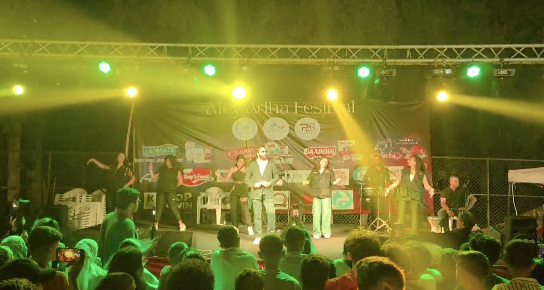 نجم ارب ايدول الفنان وائل قباني يحيي مهرجان aley adha festival في عاليه.....