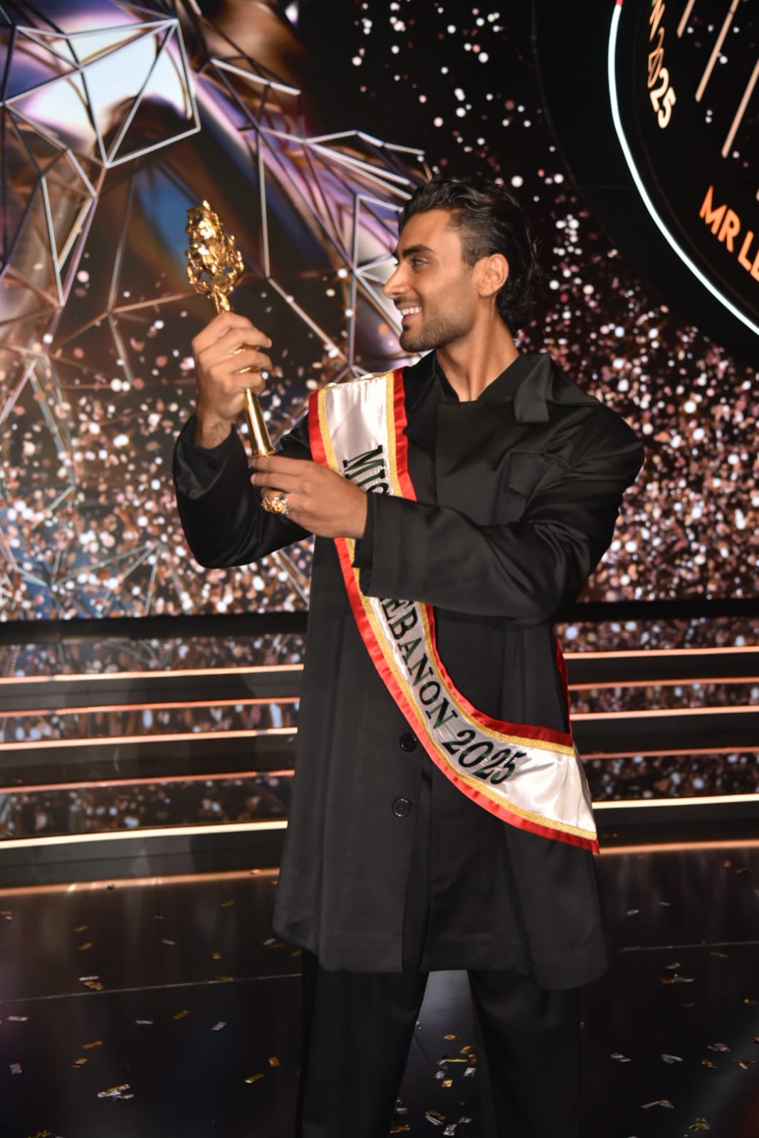 سعد الدين حنينه ملك على عرش الجمال اللبناني...